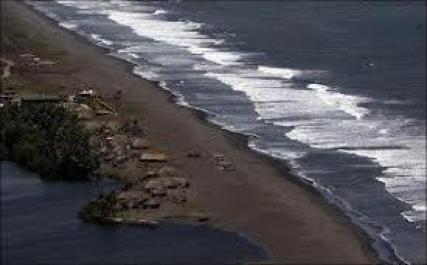 Séisme au large du Costa Rica, deux morts, fin des alertes au tsunami