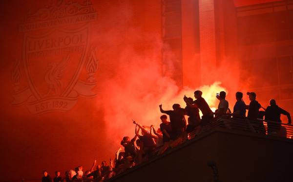 Angleterre: Trente ans après, Liverpool monte à nouveau sur le trône
