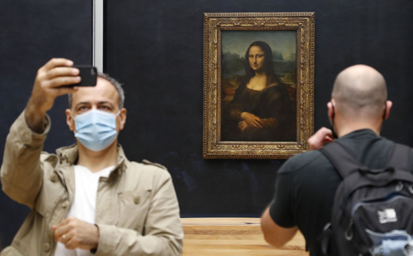 Les visiteurs renouent avec le Louvre, sans la foule