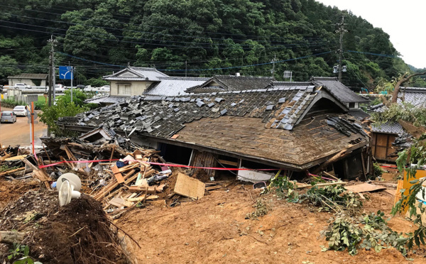Inondations au Japon: les opérations de secours continuent, nouvelles pluies intenses annoncées