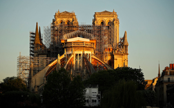 Notre-Dame de Paris sera finalement reconstruite à l'identique