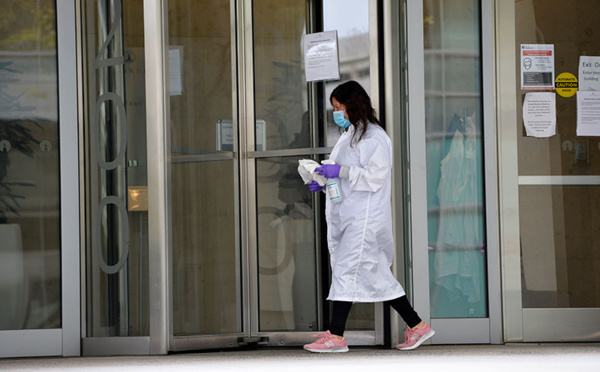 Coronavirus: progrès vers un vaccin aux Etats-Unis, reconfinements dans plusieurs pays