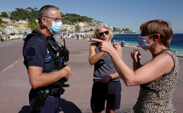 Le maire de Nice accusé d'usurper les compétences du préfet en imposant le masque