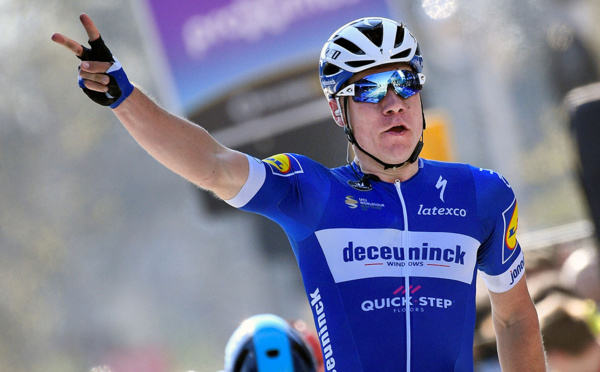 Tour de Pologne: Jakobsen toujours dans le coma, Groenewegen "désolé"