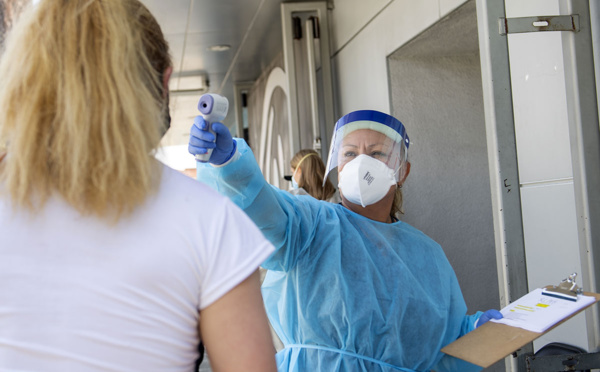 Virus: plus de cinq millions de cas aux Etats-Unis, le Brésil toujours durement frappé