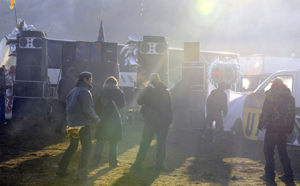 Rave-party en Lozère: départ progressif et sous contrôle des fêtards