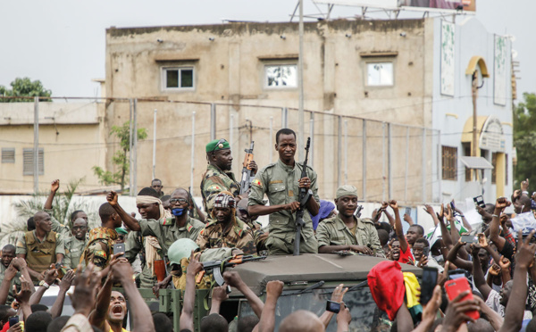 Mali: le président Keïta arrêté par des soldats en révolte