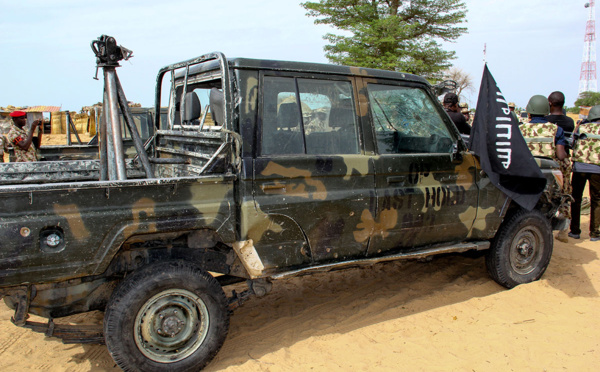 Nigeria: attaques jihadistes dans le nord-est, des centaines de civils "pris en otages"