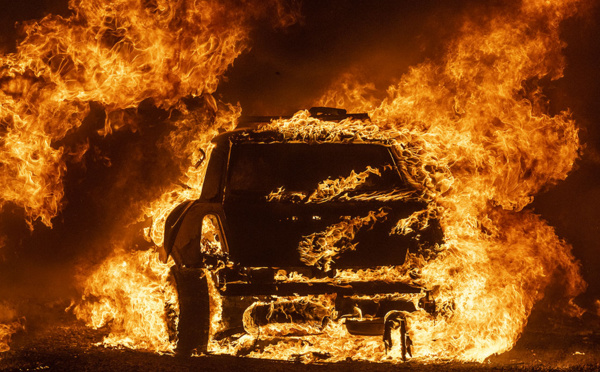 Des incendies ravagent la Californie en proie à une canicule historique