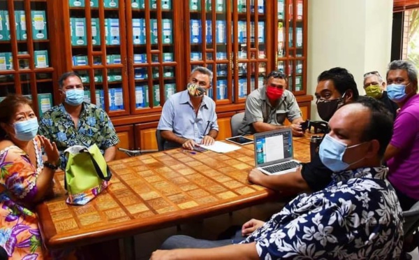 Ecoles fermées : les 12 propositions du collectif "parents - profs"