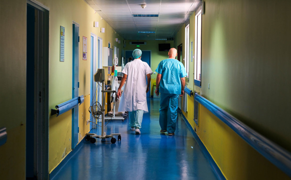 Covid-19 : le rebond de l'épidémie observé avec inquiétude en Outre-mer