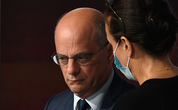Blanquer: tous les adultes à l'école porteront un masque, pas d'exceptions