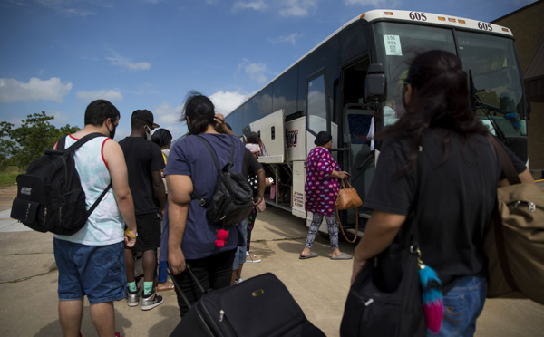 L'ouragan Laura, désormais en catégorie 4, est "extrêmement dangereux"
