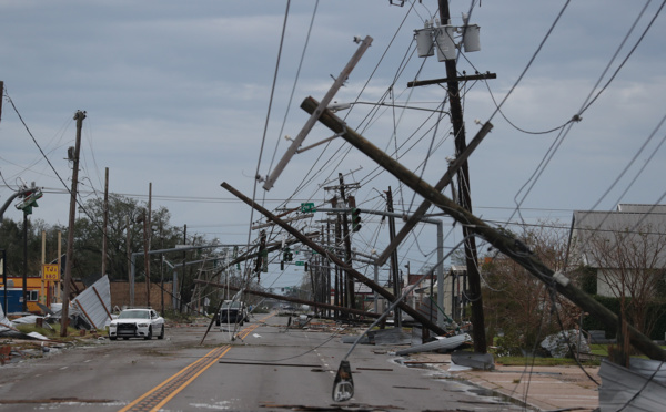 L'ouragan Laura fait une première victime en Louisiane, d'autres attendues