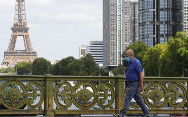 "Recrudescence" de l'épidémie: Paris entièrement masqué et 21 départements en rouge