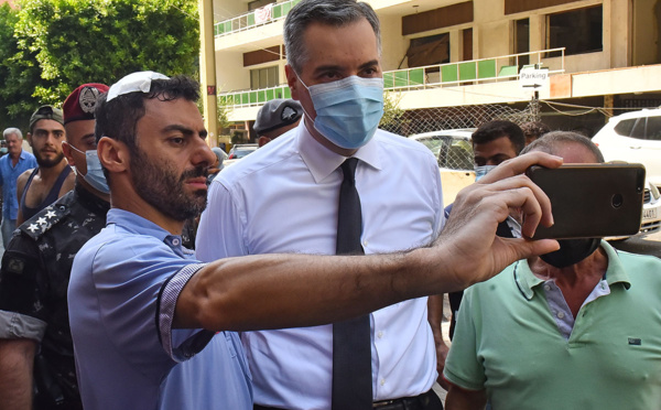 Le Liban se dote d'un Premier ministre, Moustapha Adib, avant l'arrivée de Macron