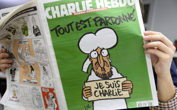 "Nous ne renoncerons jamais": Charlie republie les caricatures de Mahomet