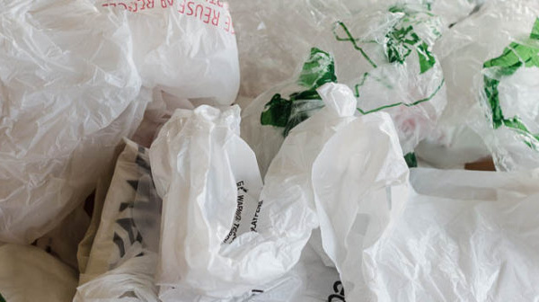 Interdiction de certains sacs en plastique dès aujourd'hui