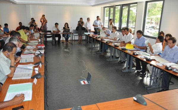 Le Contrat de projets sur de nouveaux rails