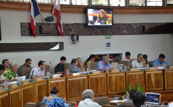 Vives oppositions contre le budget 2013