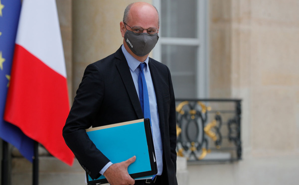 Nouveau bac: des épreuves dès le mois de mars, décide Blanquer