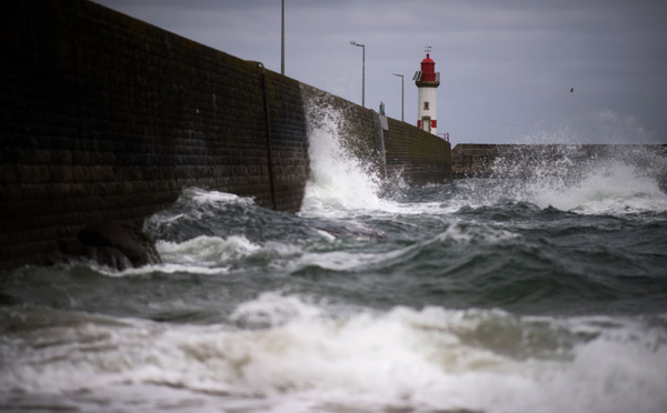 Tempête Alex: le Morbihan en vigilance rouge, selon Météo-France