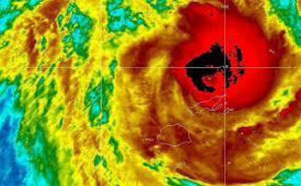En alerte maximale, Fidji procède à des évacuations