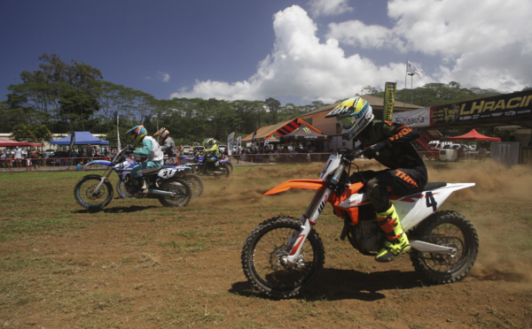 Vaitea Doom reprend la tête en MX1, Kyle Helme patron en MX2