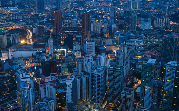 Virus: la Malaisie impose à nouveau des restrictions après un rebond des contaminations