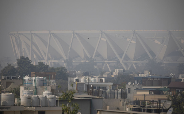 New Delhi s'étouffe sous un épais brouillard de pollution