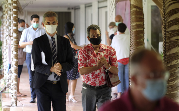 ​Le couvre-feu finalement fixé de 21 heures à 4 heures à Tahiti et Moorea