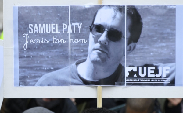 Ecole: rentrée du 2 novembre décalée à 10H00 pour l'hommage à Samuel Paty
