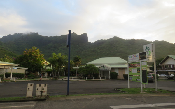 ​L'île sœur à l'heure du couvre-feu