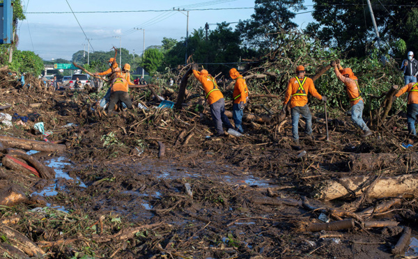 Salvador: au moins six morts et 35 disparus dans une coulée de boue
