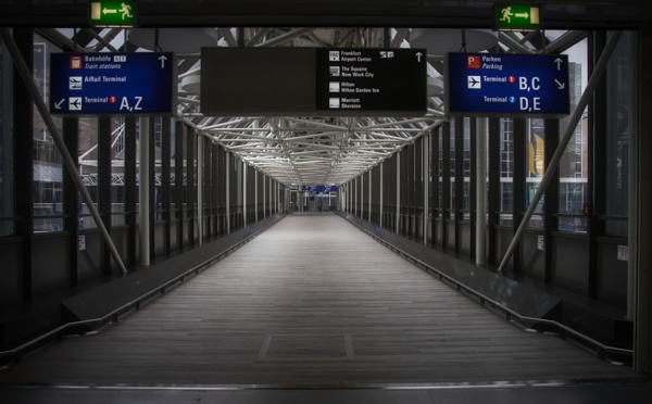 Covid-19: dans le sillage des compagnies aériennes les aéroports tanguent