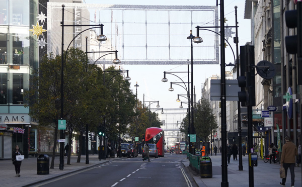 Virus: reconfinement en Angleterre, la deuxième vague plombe l'économie de la zone euro