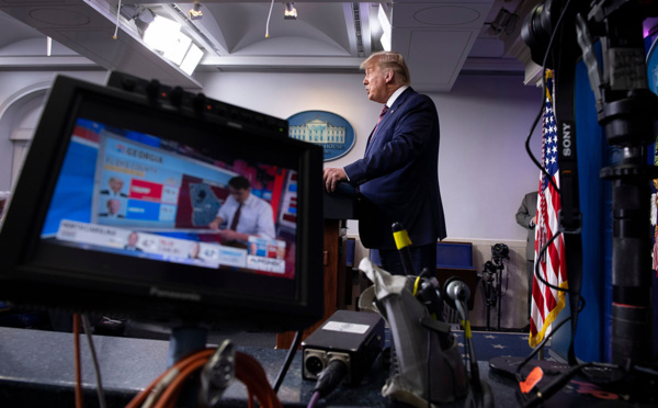 "Mensonges": des télévisions américaines coupent l'allocution de Trump