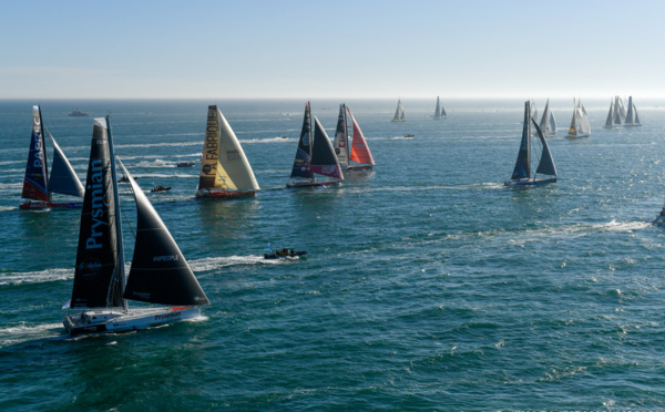 Vendée Globe: les 33 skippers ont pris le départ du tour du monde à la voile