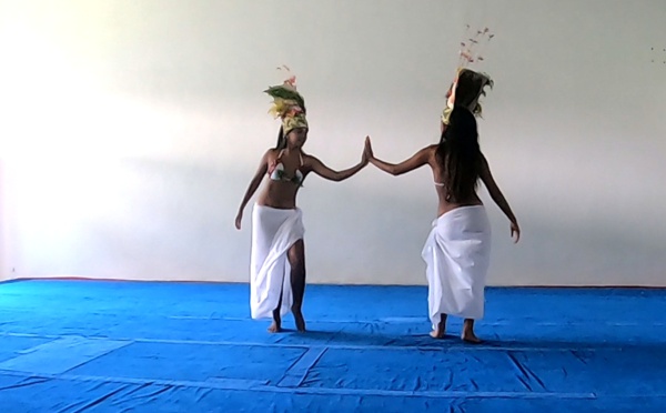 ​Danse pour le Bac à Uturoa