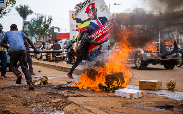 Ouganda: démarrage meurtrier de la campagne présidentielle, 37 morts