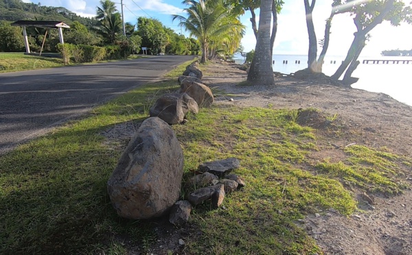 ​Des bords de route dangereux à Raiatea