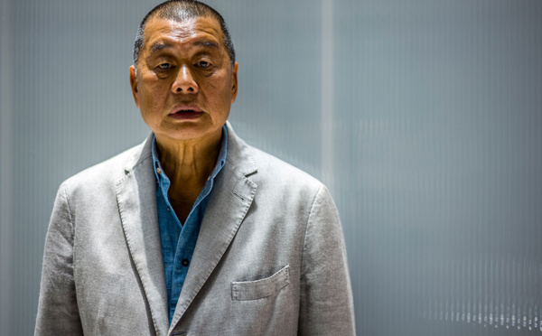 Hong Kong: le magnat pro-démocratie Jimmy Lai placé en détention provisoire