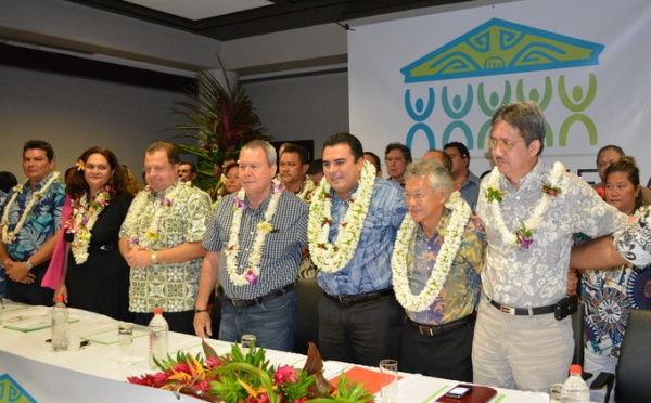 Le Tahoeraa met en doute la résidence de Teva Rohfritsch à Punaauia