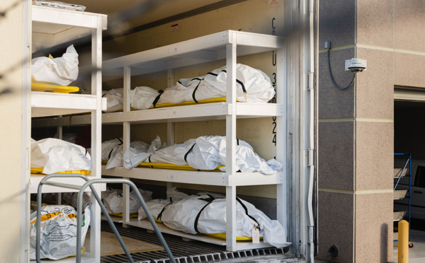 Pandémie: niveaux de contamination "trop élevés" en Europe, toujours la flambée aux Etats-Unis