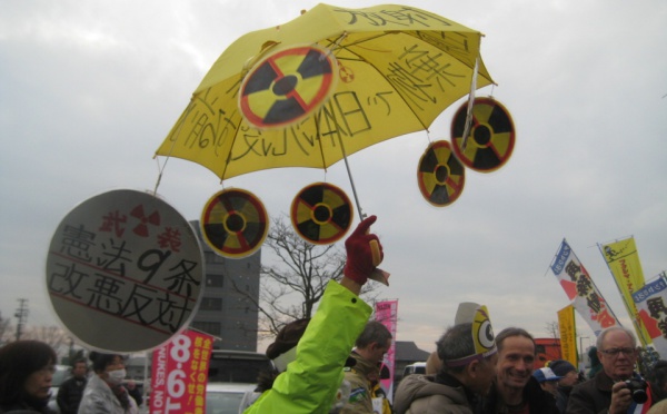 Obama s'engage à protéger le Japon avec le "parapluie nucléaire" américain