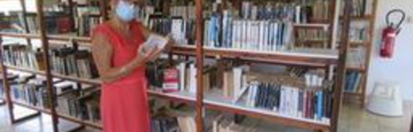 La bibliothèque de Moorea à bout de souffle