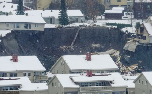 Norvège: après un glissement de terrain, recherches pour 10 disparus