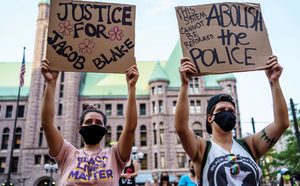 Etats-Unis: pas de poursuites contre le policier qui a tiré sur Jacob Blake