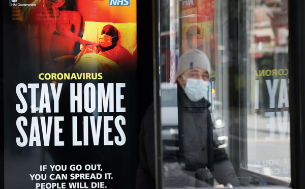 Virus: les hôpitaux menacés d'être "submergés" à Londres