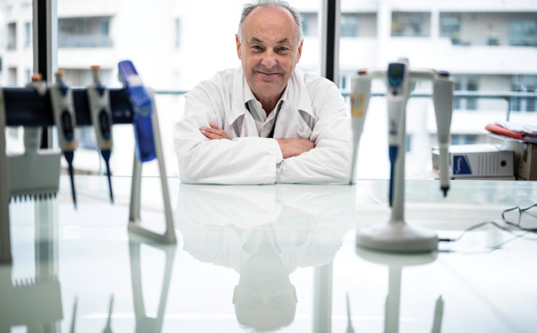 Covid-19: le "mutant" britannique se substituera inéluctablement au virus actuel